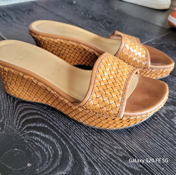 STUART WEITZMAN Designer size 7 leather cognac colored sandals. - Picture 2 of 16